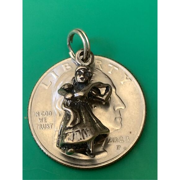 Partridge in a Pear Tree Lady Dancing #song #Christmas - Picture 3 of 4